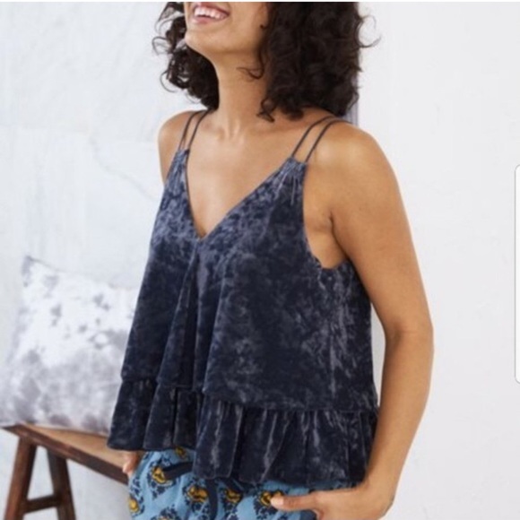 Crushed Velvet Tiered Tank Top - Picture 2 of 8